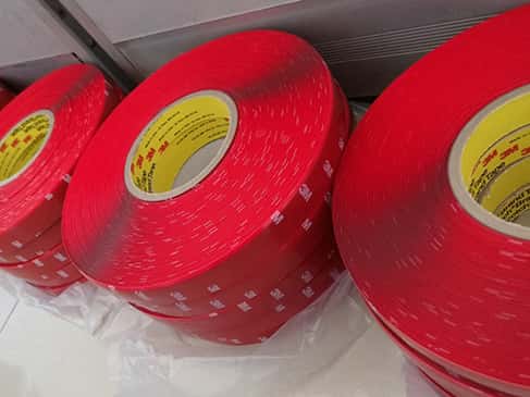 Adhesive wheel weight detail 1