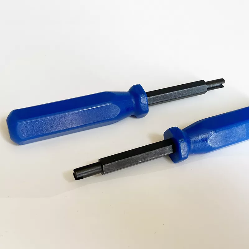BlueTire Valve Core Remover Tool