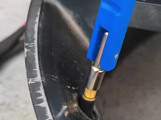 Tire Valve Core Remover Tools - Disassemble the valve