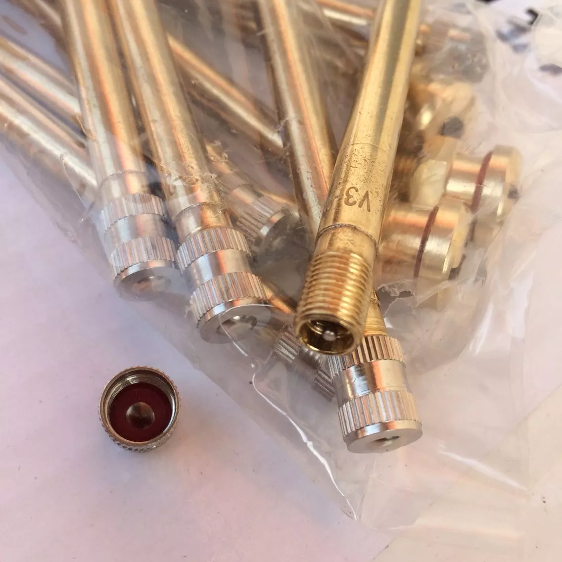 V3.20.11 Brass Truck Tire Valve Stem 
